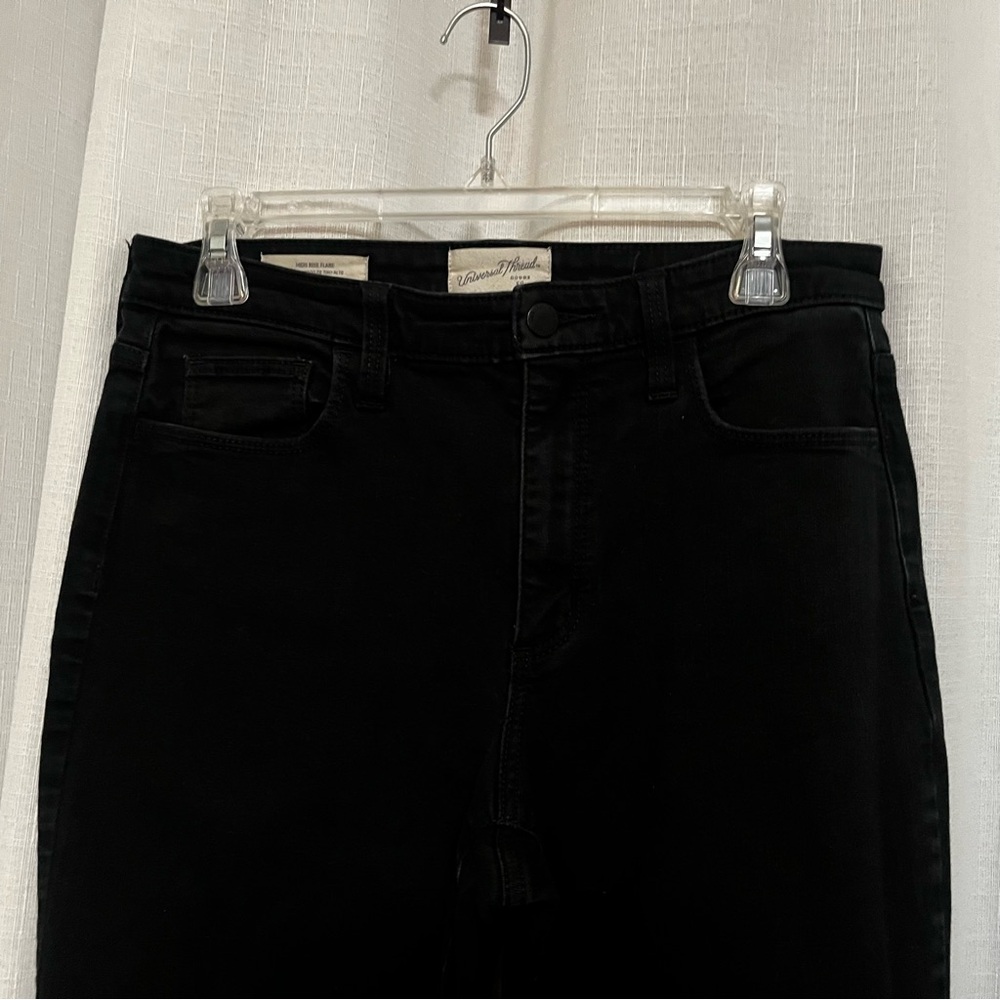 Universal Threads | High Rise Flare Jeans